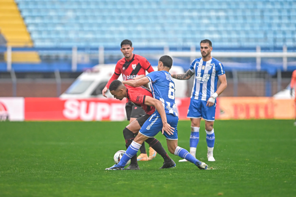 Atlético empata com o Avaí na Ressacada - Foto: Raphael Teixeira / ACG