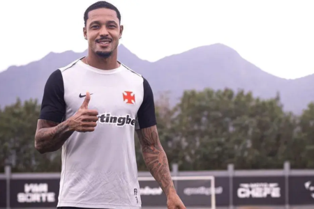 David Corrêa, jogador do Vasco, é alvo de operação policial