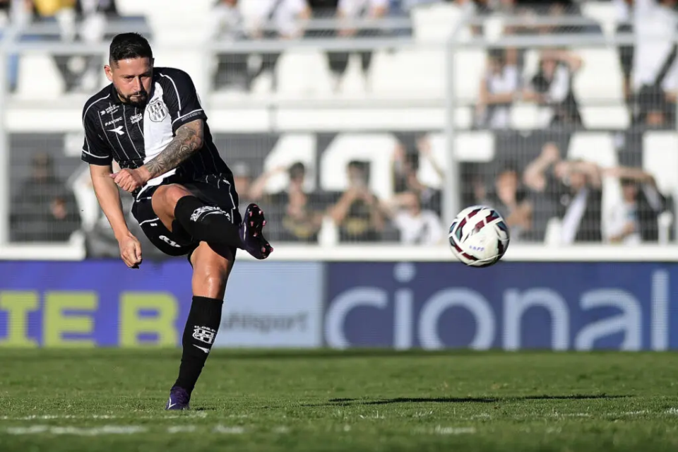 ELVIS PONTE