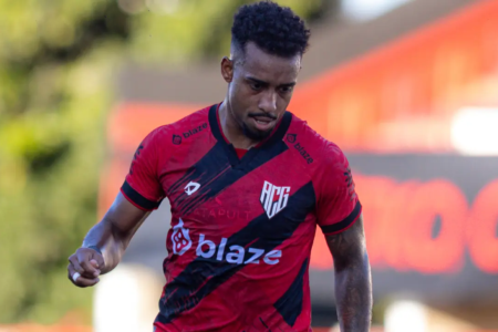 Ewerthon segue como desfalque no Atlético para encarar o Avaí