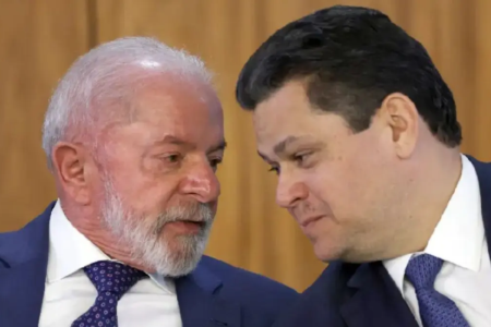 Lula e o presidente do Senado, Davi Alcolumbre