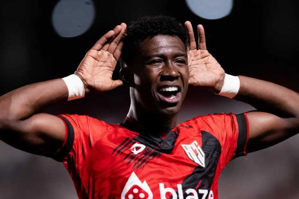 João Pedro marcou o segundo gol do Atlético sobre o Botafogo-SP
