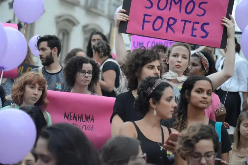 Advogada, juíza e delegada debatem mulheres na política