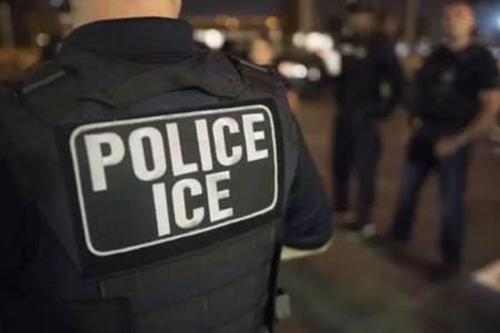 Brasileiros temem votar em NY, e Brasil busca centro de votação protegido do ICE