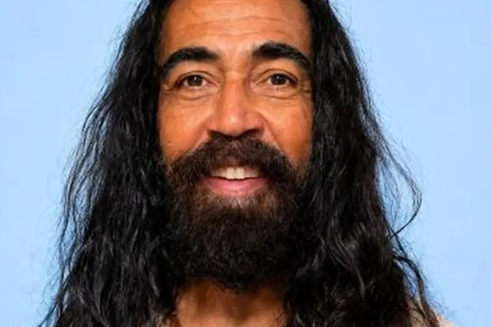 Candidato a suplente de senador no Piauí é intimado a trocar foto de Jesus na urna Dilcon Afonso usou caracterização de Cristo no registro
