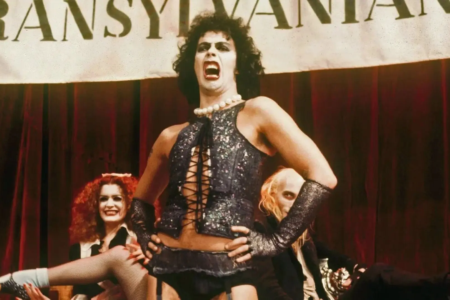 Tim Curry, ator de ‘The Rocky Horror Picture Show’ e ‘It’, morre aos 80 anos Artista construiu uma carreira no cinema, na TV e no teatro