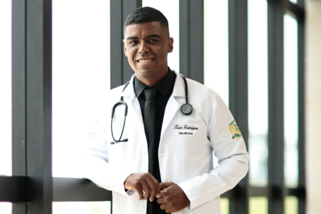 Faculdade de Medicina Zarns Itumbiara Futuro médico transforma experiências na faculdade em aprendizado para a carreira