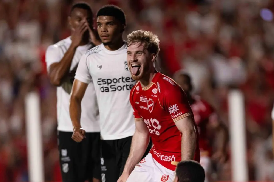 Vila Nova venceu o Ceará no OBA - Foto: Heber Gomes