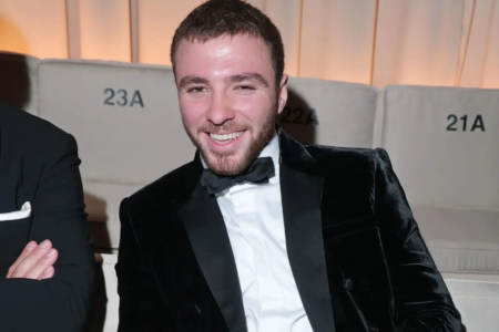 Filho de Madonna viraliza com foto usando microssunga; veja imagem Rocco Ritchie é filho da artista com o diretor Guy Ritchie