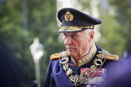 Rei Harald V, da Noruega, morre aos 89 anos após décadas no trono Popular entre noruegueses, rei conduziu abertura e modernizou a monarquia