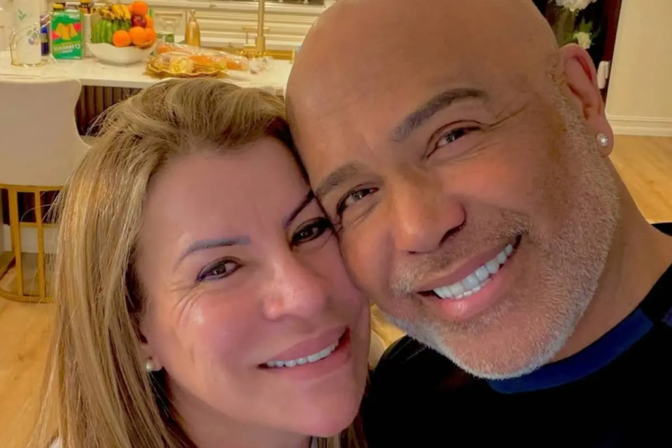 Só peço que siga cuidando de mim, diz mulher de Rick ao lamentar morte do cantor Sertanejo conviveu com Geralda Carvalho por quatro décadas