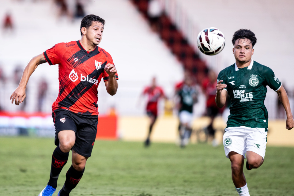 Atlético e Goiás secam rivais para não perder posições na Série B