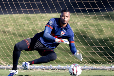 Goleiro Paulo Vitor do Atlético
