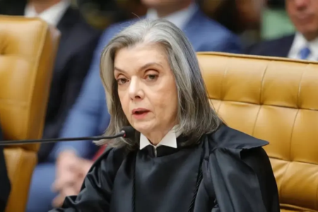 Cármen Lúcia vê erros tanto de Moraes quanto de Mendonça e vira peça-chave na disputa por hegemonia no STF