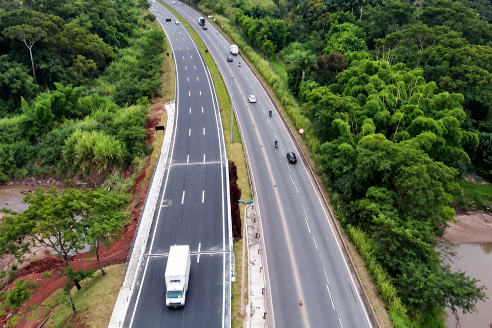 Trecho da BR-153 entre Goiânia e Aparecida de Goiânia (Foto: Reprodução/YouTube)