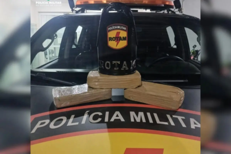 Homem é preso com 3 kg de crack que seriam levados de Goiânia para Anápolis (Foto: Rotam)