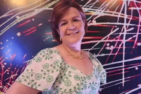 Thaísa Castro aparece sorrindo em uma foto