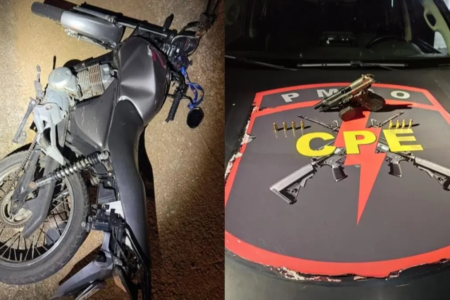 Arma e motocicleta apreendidas - (Foto: reprodução/PM)