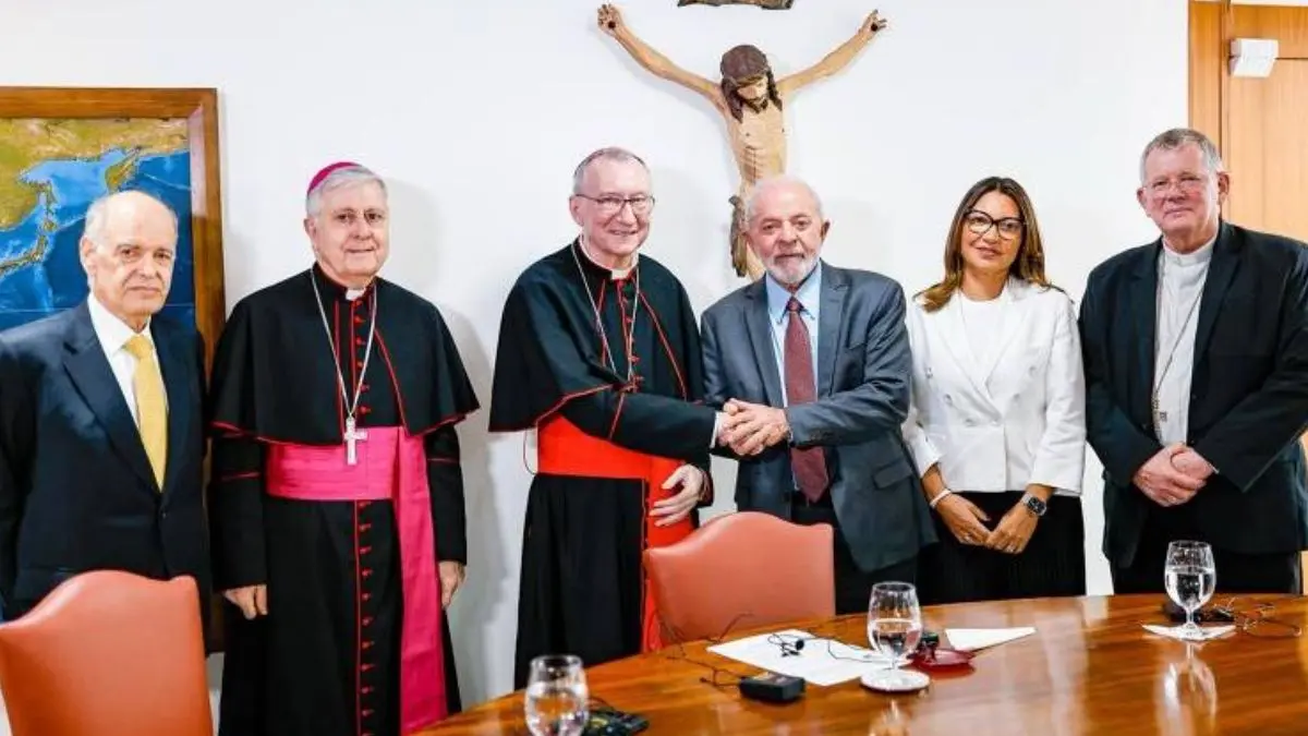 Lula com representantes da igreja católica