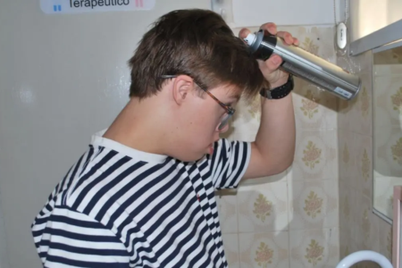 Terapeuta recomenda tarefas que ajudam crianças neurodivergentes a desenvolver autonomia (Foto cedida ao Mais Goiás)