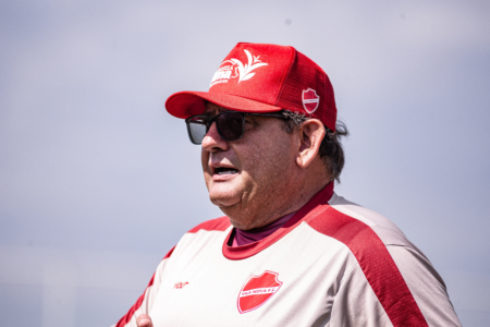 Guto Ferreira ganha reforços para o duelo diante do Botafogo-SP