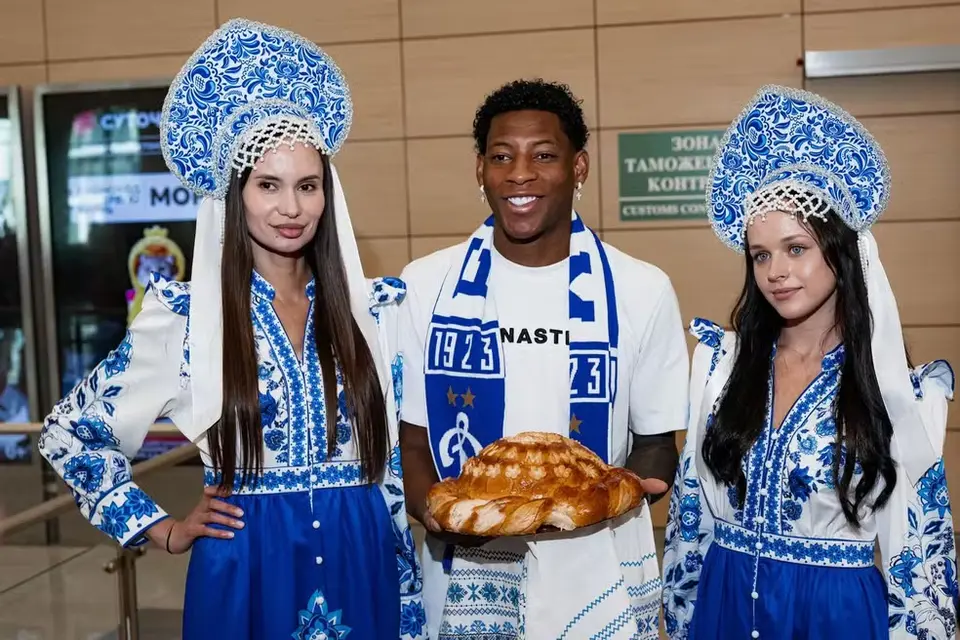 plata dinamo de moscou