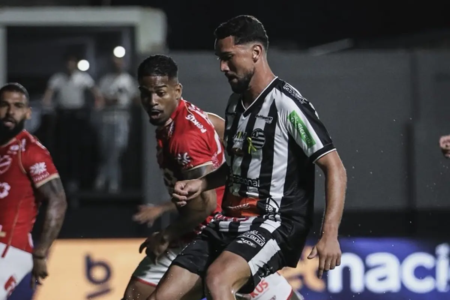 Jogo entre Athletic-MG e Vila Nova
