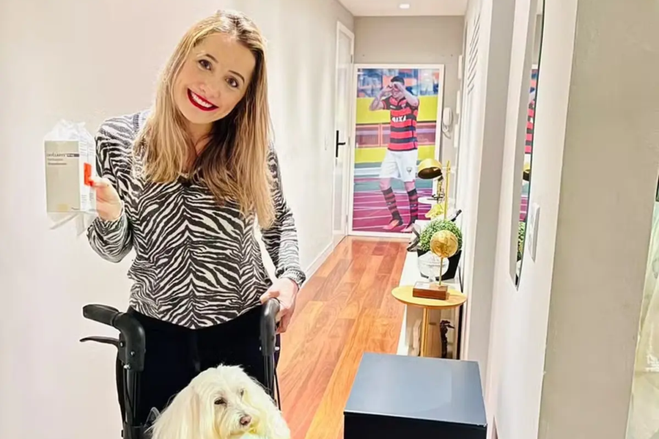 Luizi Sampaio, esposa do atacante Júnior Viçosa