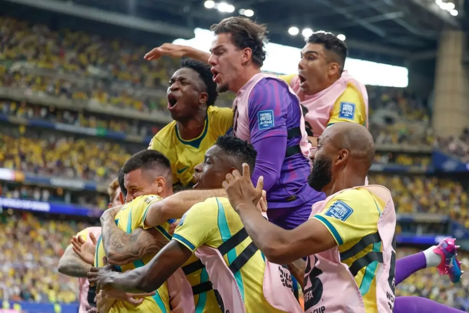 Seleção brasileira durante partida