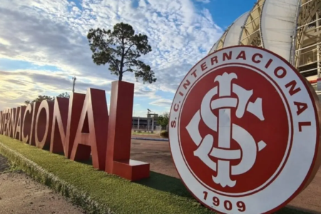 Símbolo do Internacional no estádio Beira-Rio