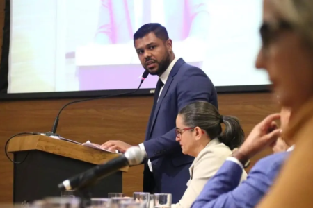 Romário confirma que disputa prefeitura de Goiânia após saída de Mabel