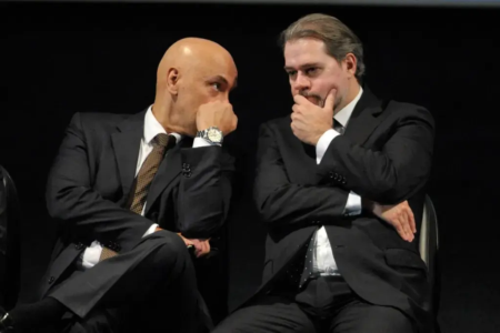OAB descarta pedir impeachment de Moraes e Toffoli, mas vai analisar conduta de ministros Decisão foi tomada após reunião