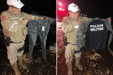 Policial exibe peças de uniforme apreendidas durante ocorrência em Santa Catarina (Foto: Reprodução/Boletim de Ocorrência da Polícia Militar Rodoviária de Santa Catarina)