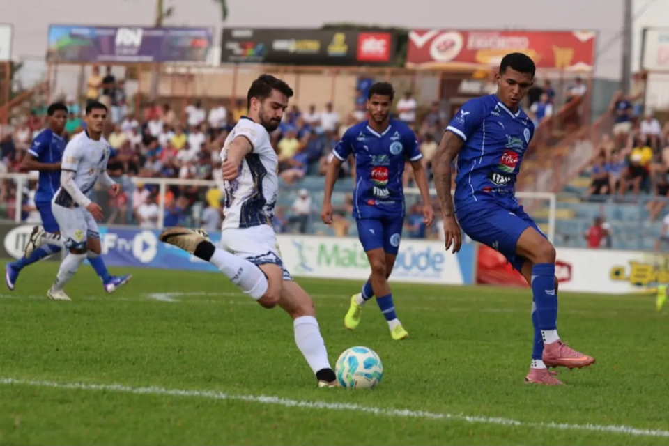 Divisão de Acesso entra na reta final com disputa acirrada