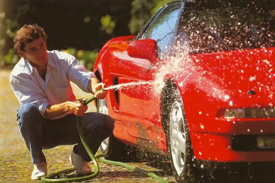 Carro de Ayrton Senna será leiloado por até R$ 5,6 milhões fotos Honda NSX vermelho de 1991 pertenceu ao tricampeão de Fórmula 1