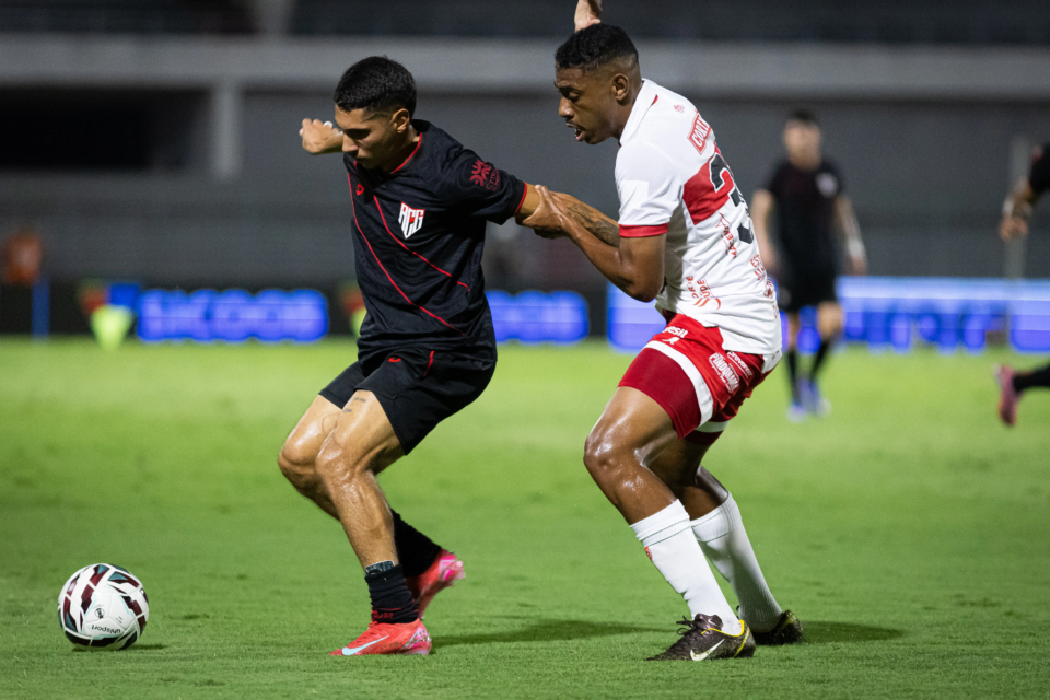 Atlético e CRB vão empatando
