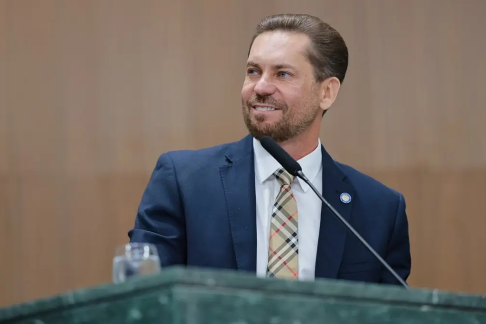 Bruno Peixoto comemora 500 mil atendimentos em 104 municípios pelo Deputados Aqui