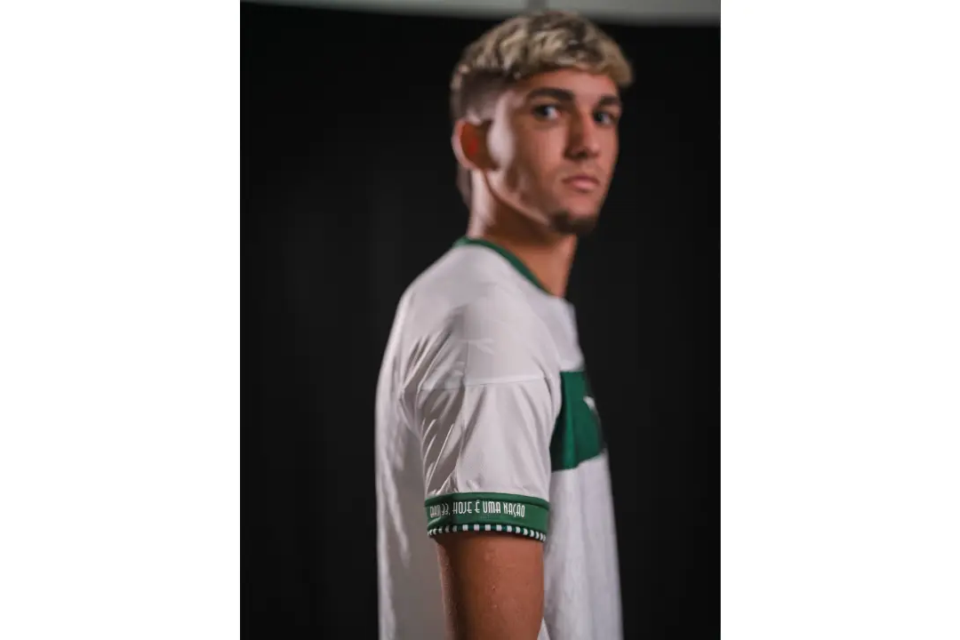 Camisa branca Goiás