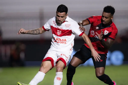Jogo no primeiro turno entre Atlético e CRB terminou empatado