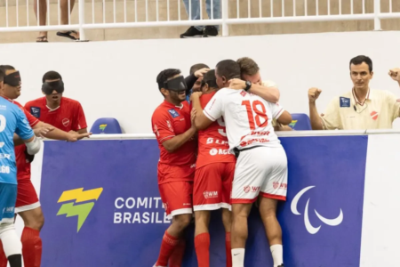 Vila Nova Acelgo busca vaga na semifinal do Brasileiro