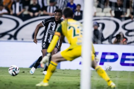 Goiás fica no zero com o Ceará no tempo inicial