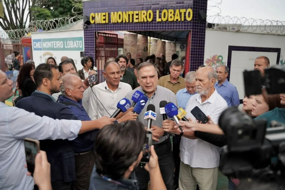 Prefeito Sandro Mabel entrega reforma do Cmei Monteiro Lobato com capacidade para 213 crianças (Foto: Joabe Mendonça)