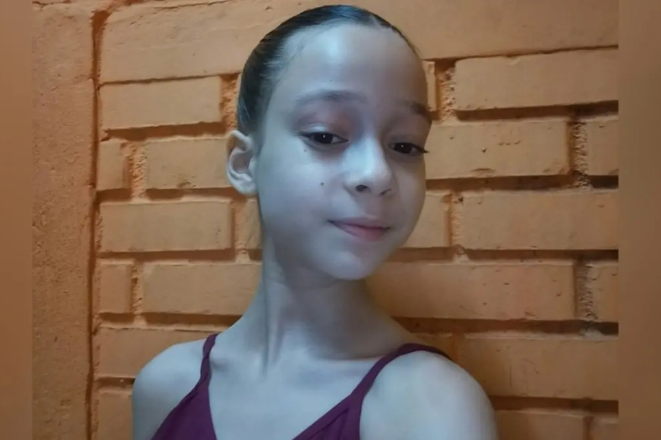 Bailarina goiana Clarice Rolo Reis, de 10 anos, aluna da Escola do Futuro de Goiás em Artes Basileu França