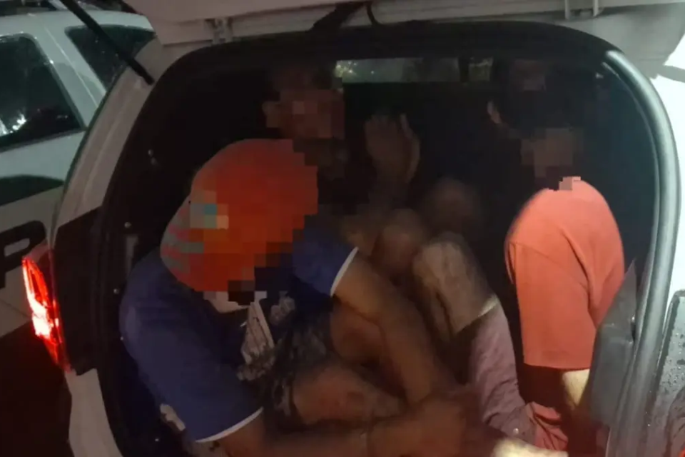 Trio preso suspeito de roubos - (Foto: reprodução/PM)