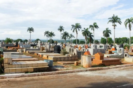 Sepulturas em cemitério municipal - (Foto: reprodução)