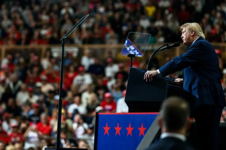 Trump elogia agilidade da apuração brasileira no 1º turno e ataca sistema dos EUA