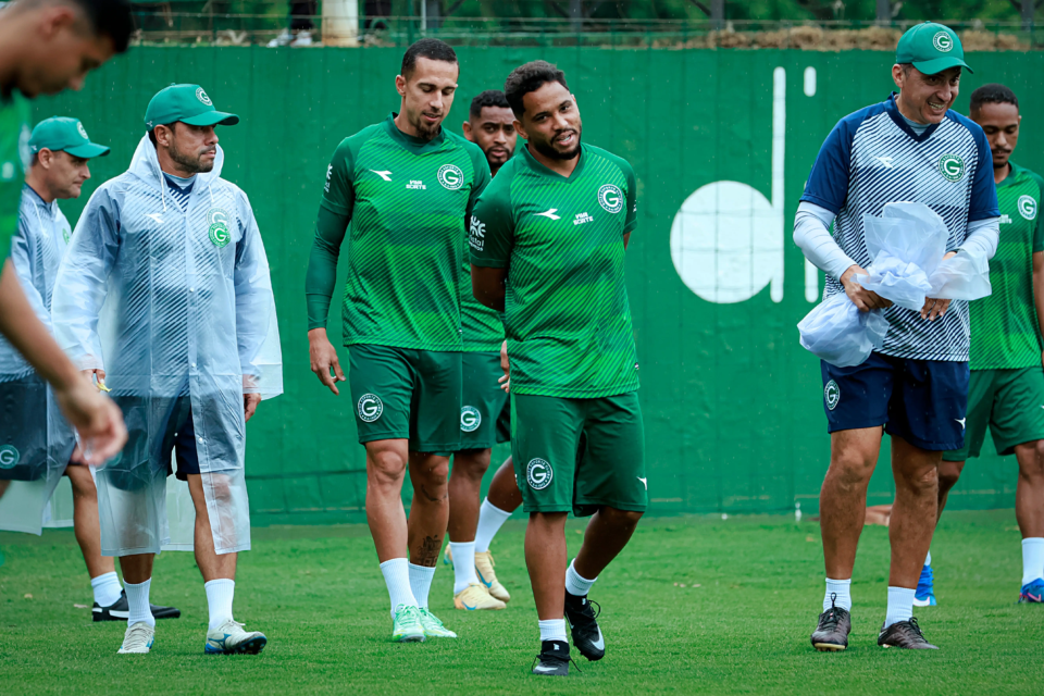 Nicolas e Lourenço são novidades no Goiás para o jogo contra o Athletic-MG