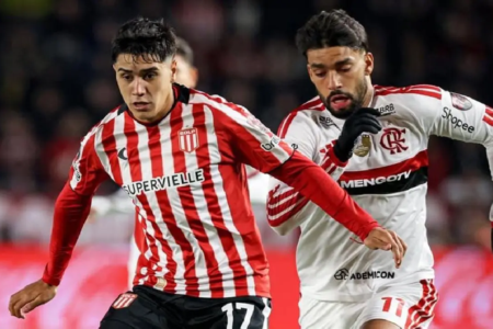 Flamengo fica no zero com o Estudiantes em La Plata