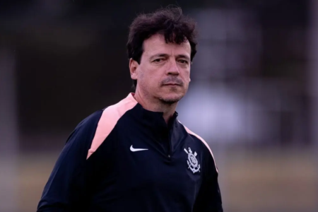 Corinthians demite o técnico Fernando Diniz