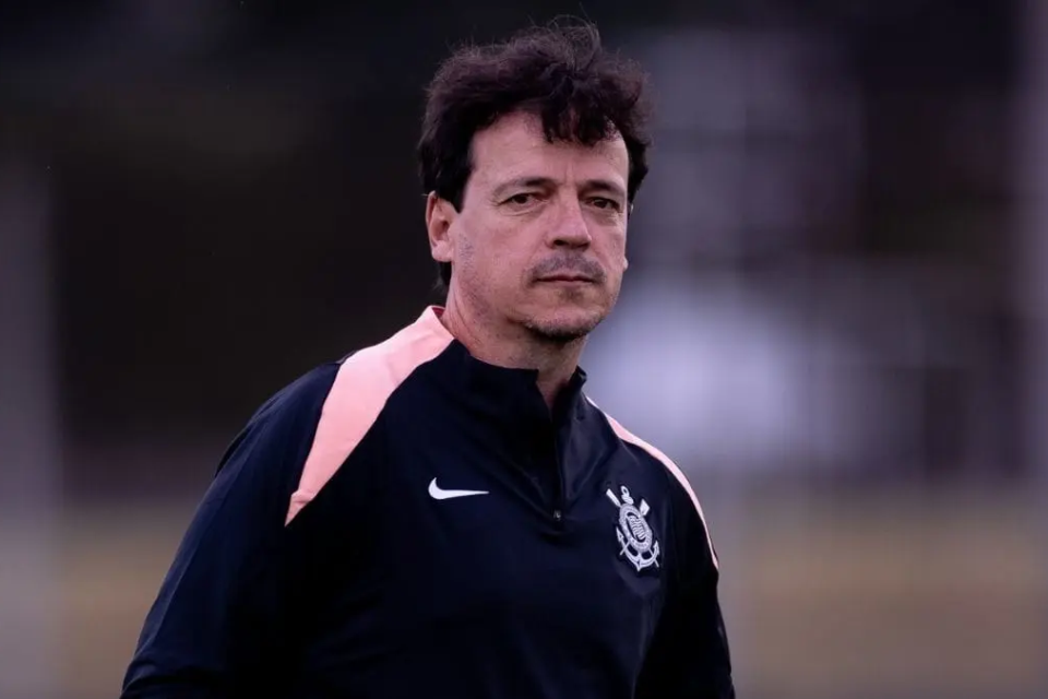 Corinthians demite o técnico Fernando Diniz